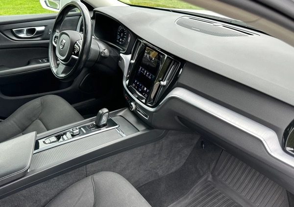 Volvo V60 Cross Country cena 127700 przebieg: 143500, rok produkcji 2021 z Płock małe 781